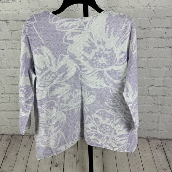 Chico’s Purple and White Floral Lightweight Cotton Spring Sweater Size 3 XL - Picture 4 of 5
